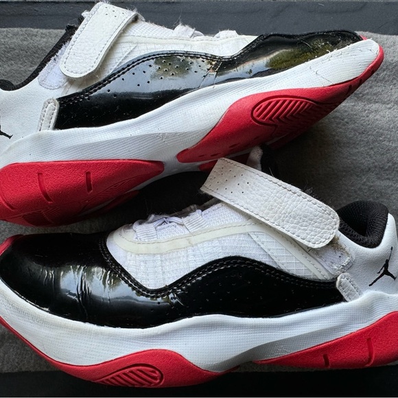 Other - Kids Jordan’s 2.5Y